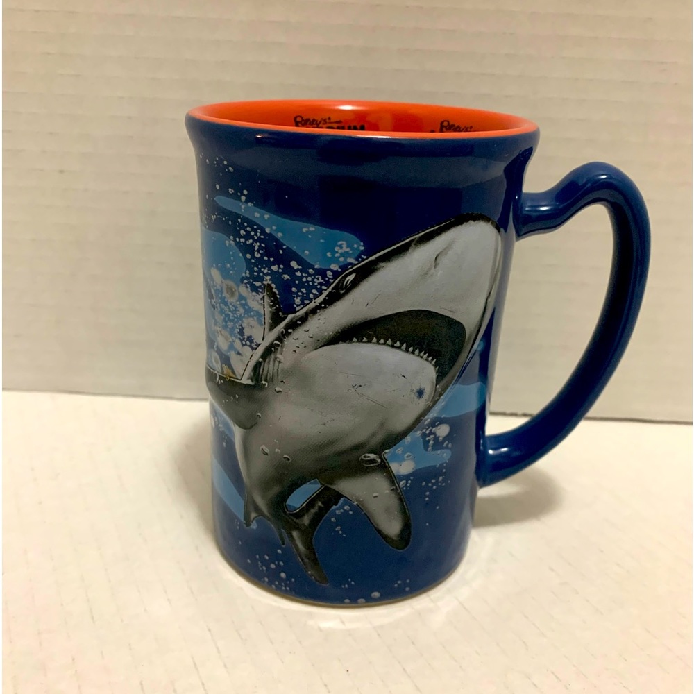Ripley's Aquarium Dangerous Reef Souvenir Shark Mug Myrtle Beach,South Carolina